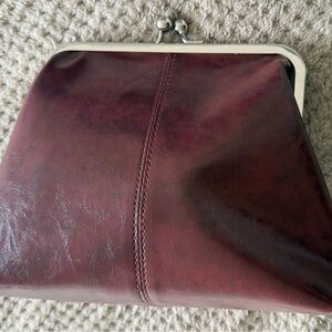 YOU CAN WIN ME! .
Each buy will get u an entry!
Elegant Burgundy Vegan Clutch